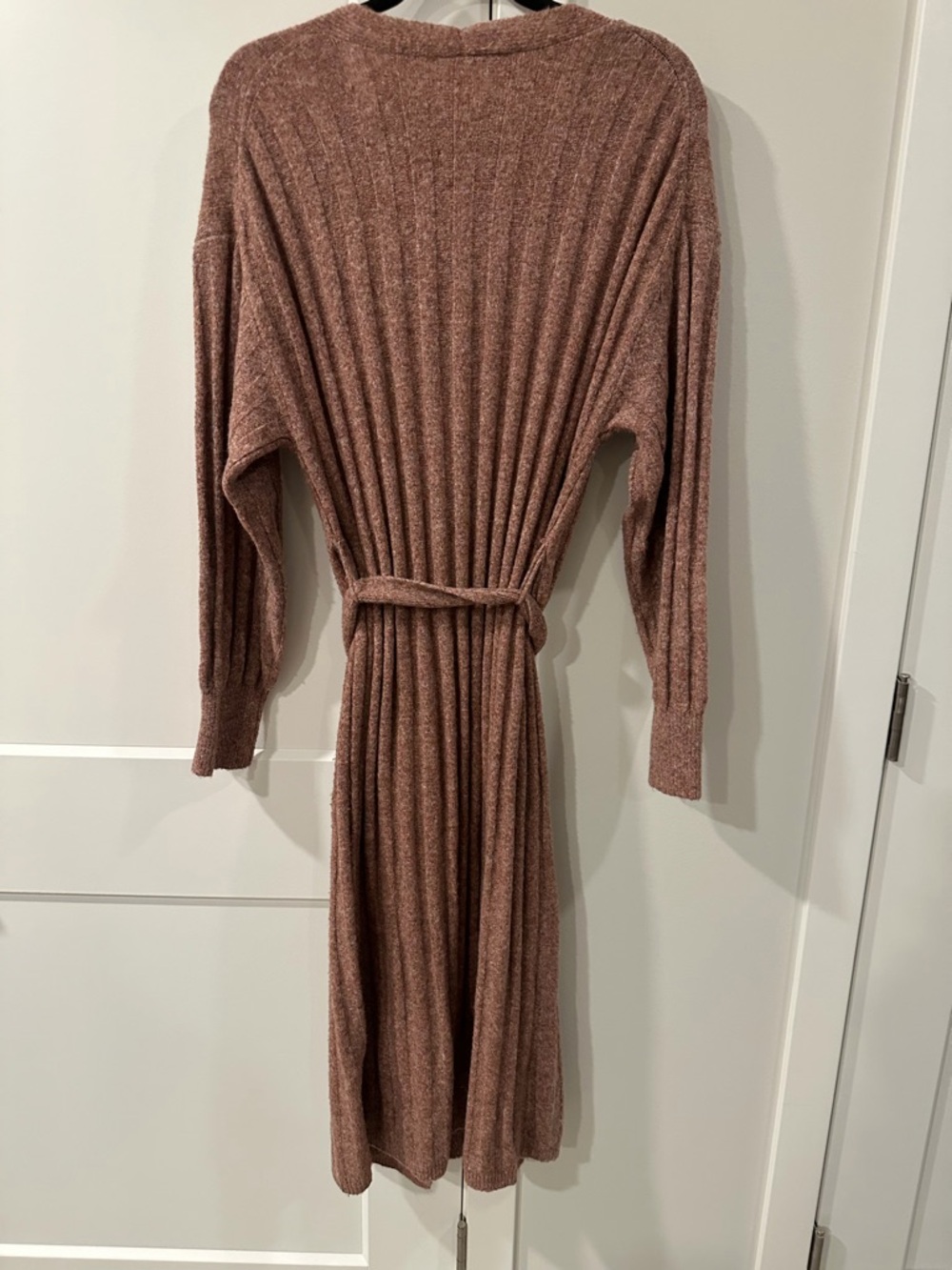 Beautiful ribbed knit sweater dress by Cleo - Picture 3 of 5